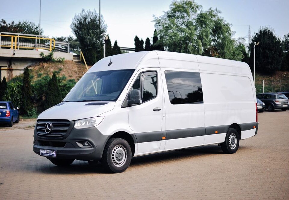Microbuz Power Bus